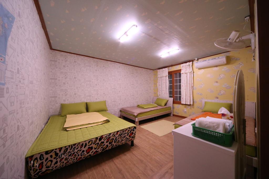 Gdygla Guesthouse Jeju Exterior photo